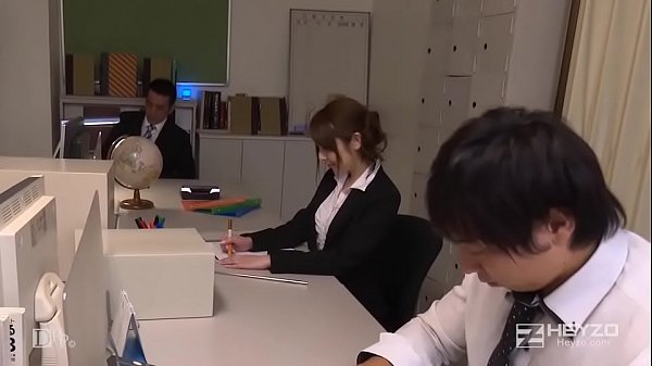 Female Teacher's Immorality-A priest in front of a student, a sex worker in front of a man-Satomi Usui 1