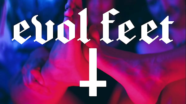 Girlfriend's Feet Tied To Suck And Tickle