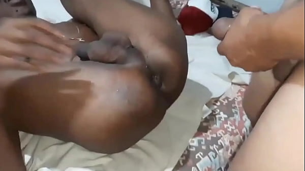 Download Video - YURI GA&Uacute;CHO - CREAMPING BLACK ASS