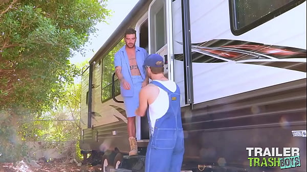 Download Video - TRAILERTRASHBOYS Raw Sex With Chris Damned And Beaux Morgan