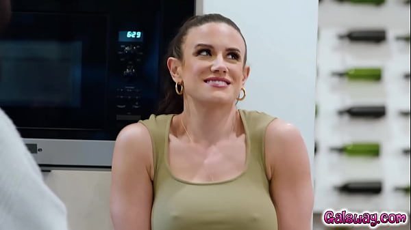 Download Video - Penny Barber and Nicole Kitt celebrate Nicoles first victory by having playful lesbian sex with buttplug