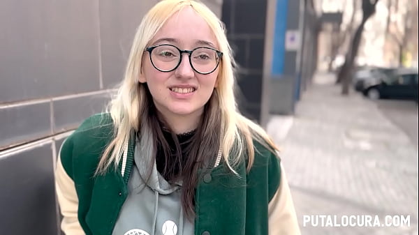 Download Video - PutaLocura - Pillada de Torbe a friki rubia EmeJota y se la folla