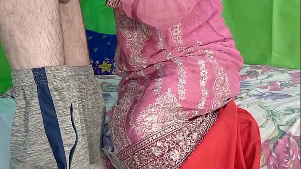 hot parosan Muslim Bhabhi used to play with my Indian fat cock