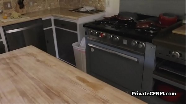 Handyman please fix my AC and starving pussy