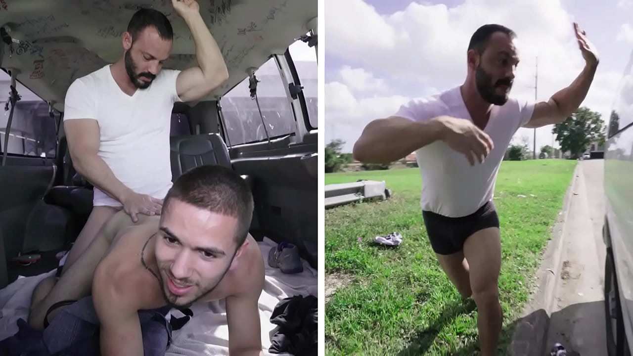BAIT BUS - Chico heterosexual aficionado engañado para tener sexo gay con Joey Doves
                   anal hardcore van public gay muscles muscular hunk rico miami publico tricked gostoso baitbus gay for pay gay sex gay anal bait bus gay 4 pay joey doves muchos negros