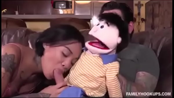 thumb deepthroat