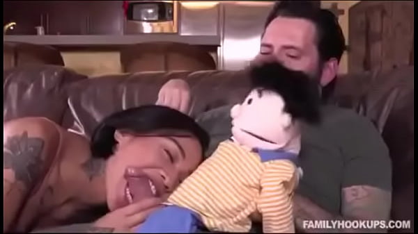 thumb deepthroat
