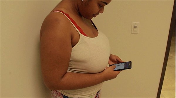 Download Video - DiamondB sloppy gagging blow job