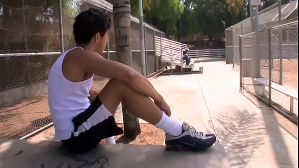 Muscular gay man calls his friend to fuck