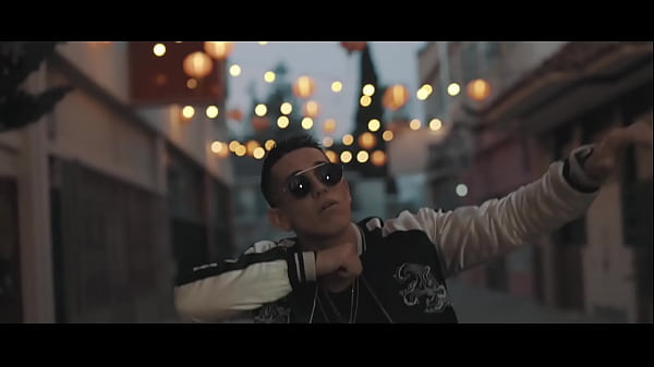 Lucaszenzual - Lenny Tavarez Ft. Farruko