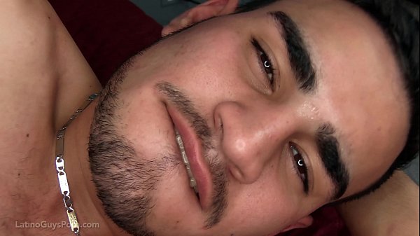 Latino Papi Pedro Valiente Jerk Off