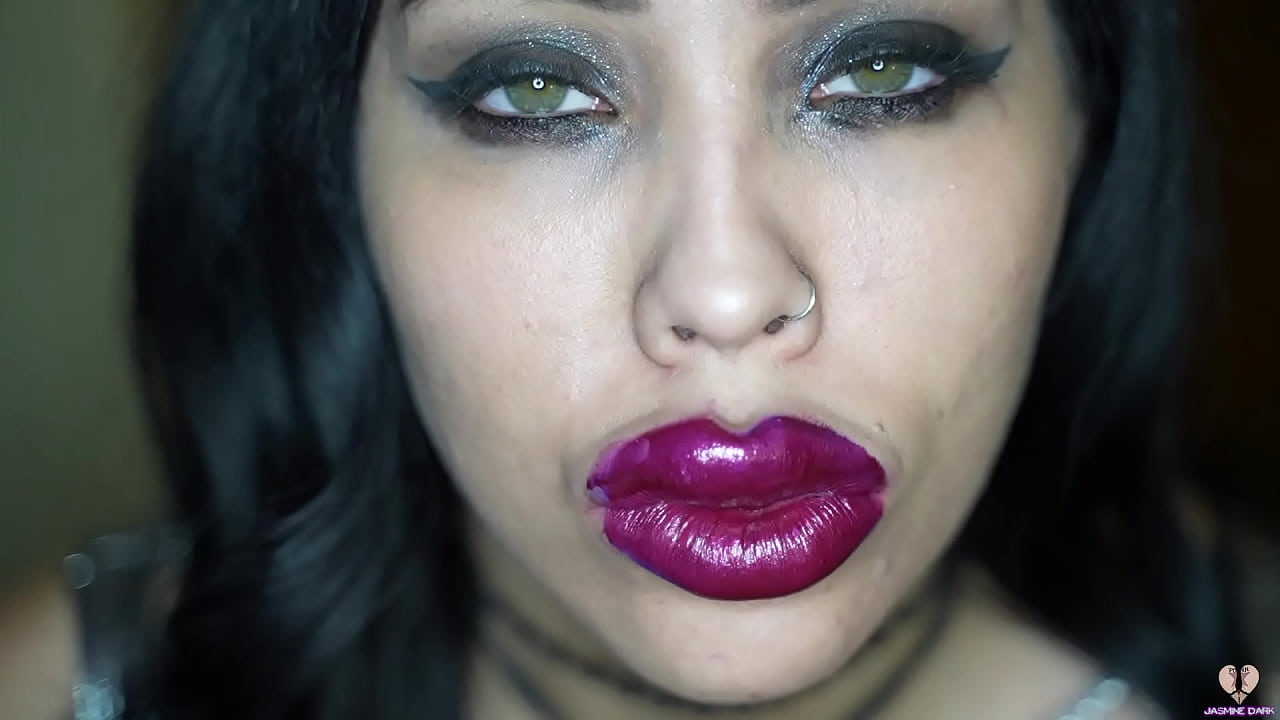extrema bimbo labios polla chupando
                    latina lips lipstick bimbo metallic step mom dsl filler big lips bimbofication dick sucking lips red lipstick huge lips lip fetish bimbo lips lip filler muchos negros
