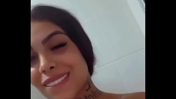 Download Video - Nathi Rodrigues Tomando Banho Instagram &commat;nathalia rodriguescf