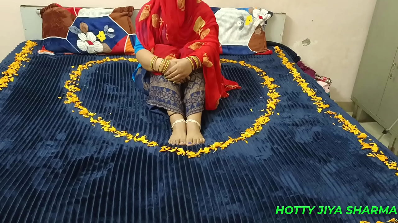 Indian couple having sex while talking sexy in Hindi audio