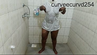 we got wet twerkd sucked and fucked: bathroom romance