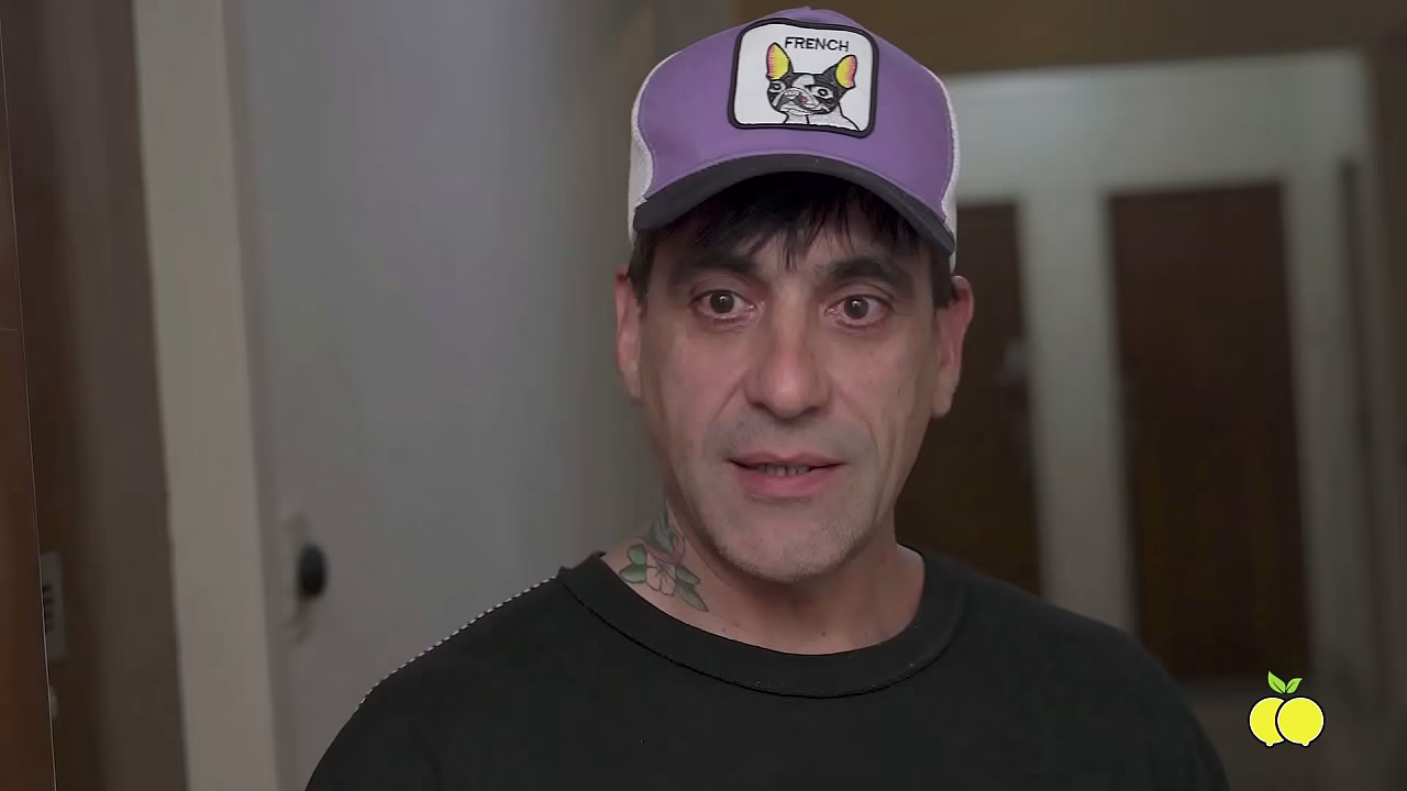 POV: The ice cream delivery guy is the same one who delivers the pizza, and he'_s cheated on me again.