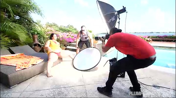Beautiful BBW Emma Bailey Fucks Stud Photographer