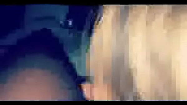 thumb crazy top
