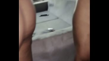 Casada puta fode com o melhor amigo pauzudo do marido na frente do marido corno e faz o coitado filmar e ficar na punheta.