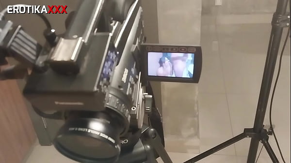 Lady Bee - EROTIKAXXX - Oral Total - BTS