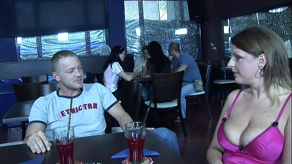 Madison Peet Is A Horny MILF That Fucks In Her Restaurant