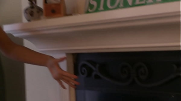 「早くやりたい&hellip;」パイパン娘欲求爆発エロプリ撮る女子の実態調査。ひとみ(20)常に電マ持参の変態っ子。パイパンま○こに電マ当てられダブルピースで悶絶絶頂！欲求解放どエロい騎乗位グラインド！