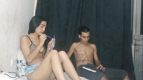 Cheating stepsister fucks her stepbrother's big cock to get revenge on her cuckold boyfriend - Spanish porn