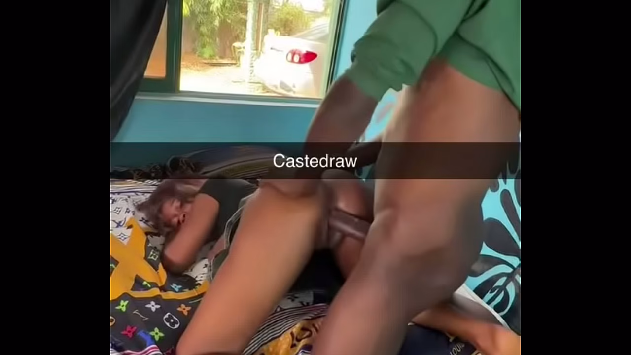 Pornografía nigeriana: Acaricia ese coño hasta que se corra.
                    black ass doggystyle cream bbc black guy creamy pussy muchos negros