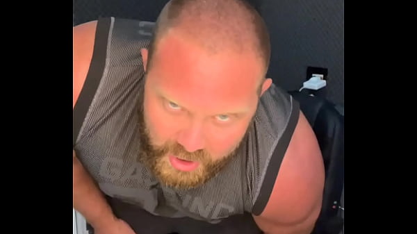 Muscle ddy sees you perving!