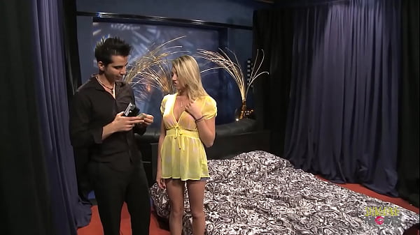 Download Video - Brunette housewife sharing her husband's dick with a blonde neighbor