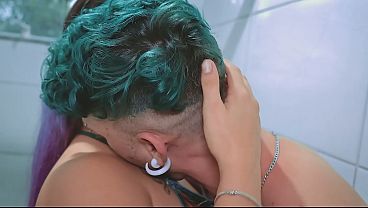 Novinha safada me puxou para o banheiro da festa pra levar pau na bucetinha no pelo FULL