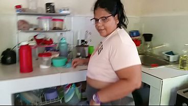 Download Video - gordita tiene un gran culo como su vecino le gusta mucho