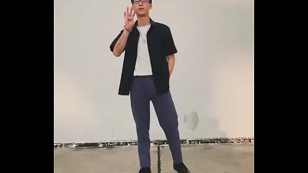 Video x&aacute;c minh