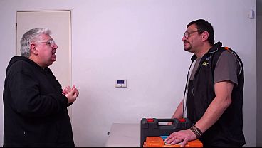 偽マッサージ師が彼女を襲撃する（ft. Sonriebitch）カットバージョン