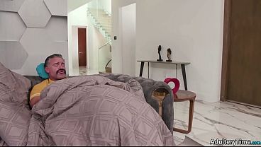 Charles Dera Deepthroats Mistress Chloe Rose Under The Sheets