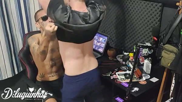 Me divertindo com um amigo de