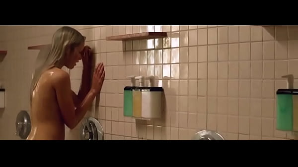 Katrina Bowden - Nurse 3d