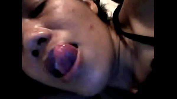 Download Video - philipino house wife dinnielinaoshowing her long nipple to her boyfriend&period;