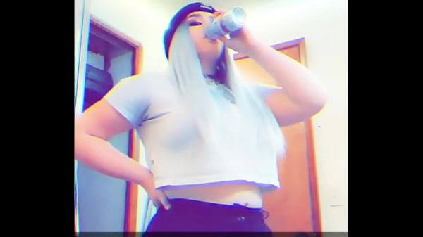 thicc girl wifey material