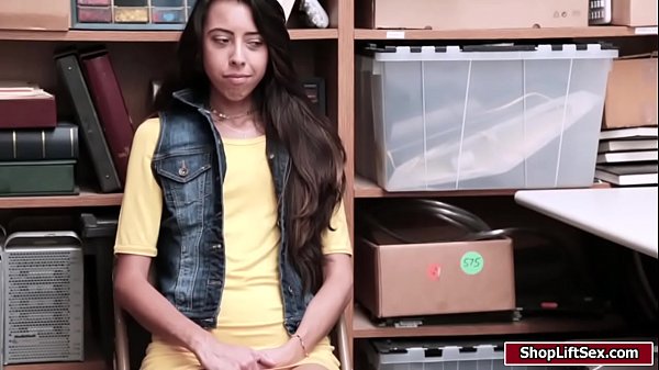 Victoria kneels down and sucks LPs cock
