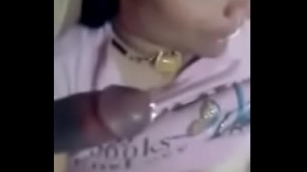 Desi girl giving blowjob to bf