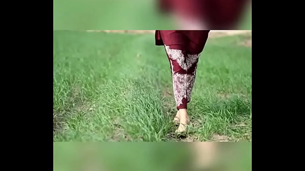 Punjabi Jatti Looking Hot and Sexy