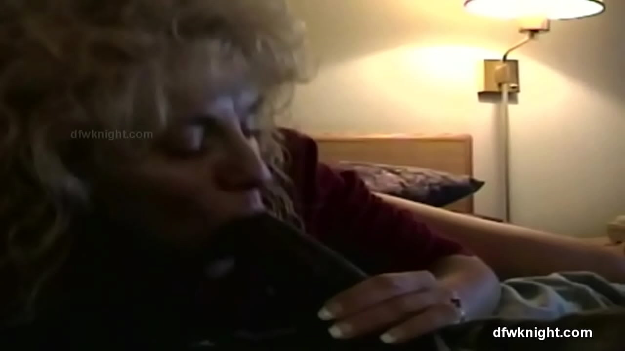 La esposa guarra Sharon recibe una BBC directamente en el culo
                    blonde interracial slut wife curly muchos negros