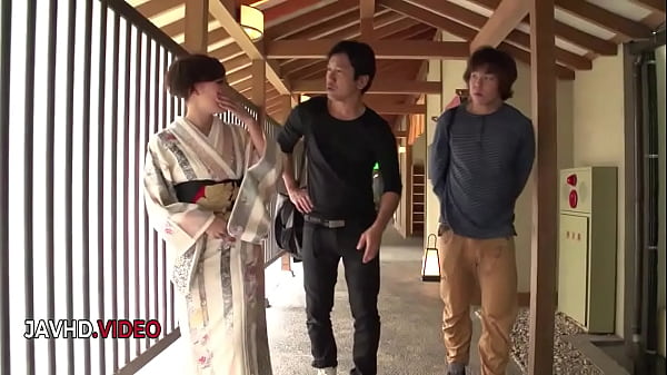 Download Video - Intense Japanese seduction Aoi Mizunos hot outdoor blowjob action