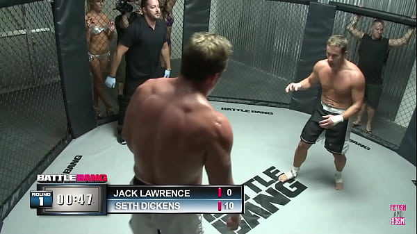 Slender blonde Victoria White offers her pussy to the fighter who will win the match
