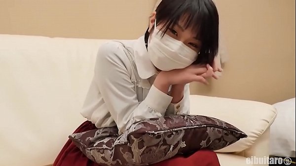 【素人】日本人の可愛い子と生ハメ中出しセックス