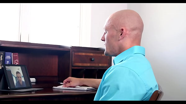 Download Video - NextDoorBuddies - Office Manager Interracial Bareback Flip Fuck With Intern