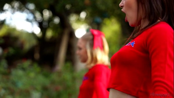 My step Mom's Tits - Jenna J Ross, Jelena Jensen - step Mommy's Girl