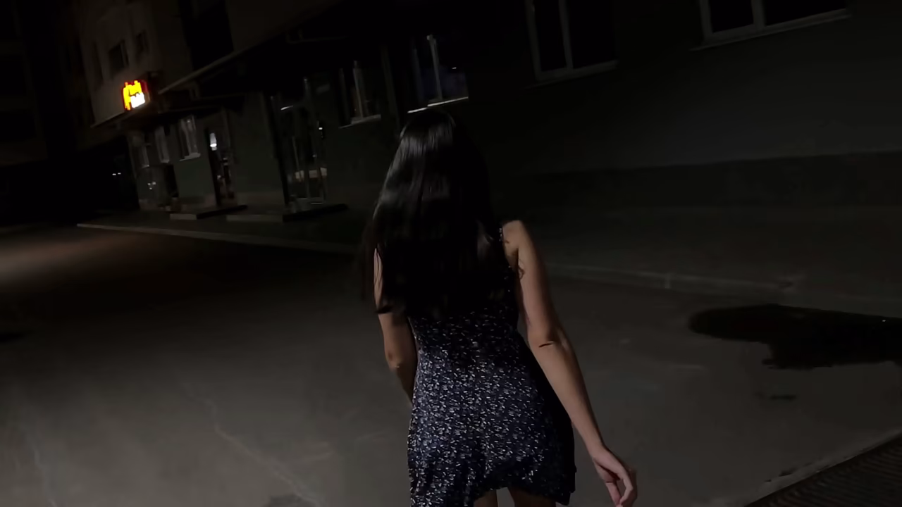 Unknown Girl Easy Catch For Me To Fuck In The Hallway - I Creampie Her Pussy!