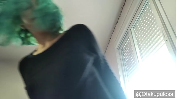 Download Video - LATINA leva GOZADA no CU e sai SORRINDO